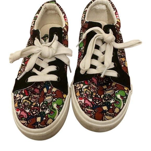 Super Mario Bros Boys Size 3 Canvas Sneakers Shoes Kid’s Shoes - Picture 3 of 6